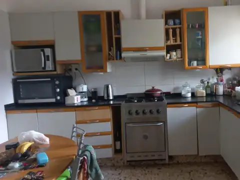 Excelente departamento 3 ambientes Planta Alta Fondo