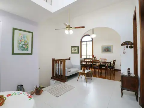 VENTA PH 4AMB C/QUINCHO Y TERRAZA/ PERMUTA