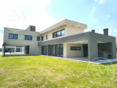 Casa en Venta en Canning, USD 430.000