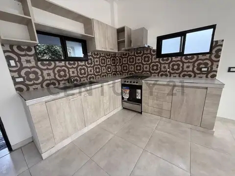 Diagonal 6 e/ 486 y 487 1100, Piso 0