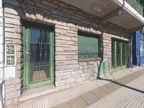 VENTA  LOTE CON EDIFICACION A REFACCIONAR 100%