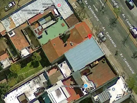 VENTA  LOTE CON EDIFICACION A REFACCIONAR 100%