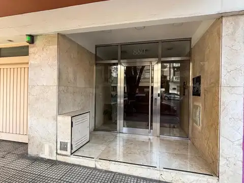 Avenida Juan Bautista Alberdi e/ Centera y Thompson