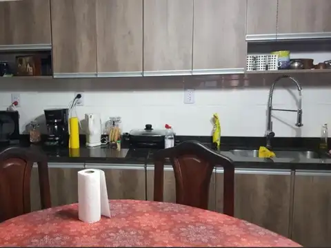 Casa 5 ambientes con 1 baño