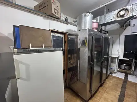 Local en Alquiler en Paternal, $ 480.000