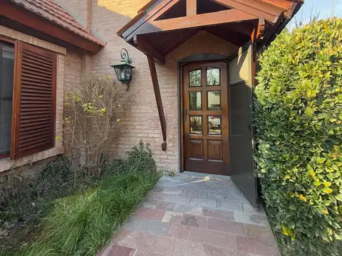 Casa en Venta en Country Club Banco Provincia, USD 270.000