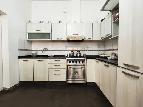 Escultor Santiago Parodi 4700