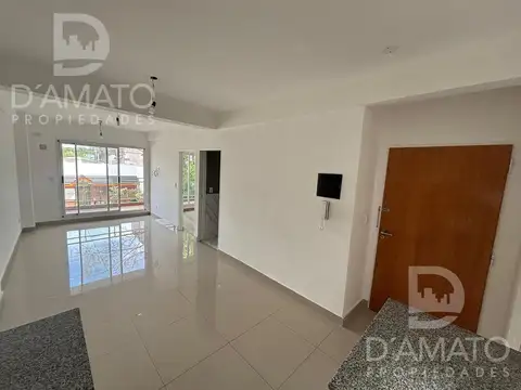 Departamento en Monte Castro