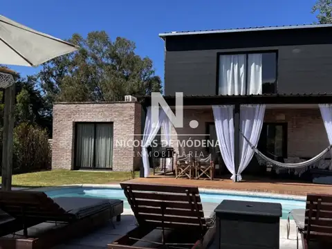 Casa en Venta de 4 dormitorios