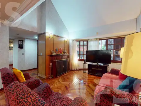 Casa 6 ambientes con 3 baños