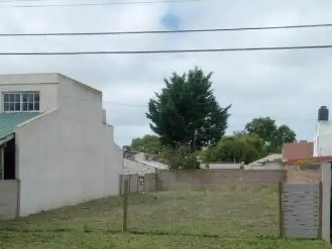 Güiraldes e/ Vernet y Piedra Buena