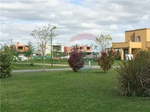 Terreno en Venta en Laguna Azul, USD 22.000