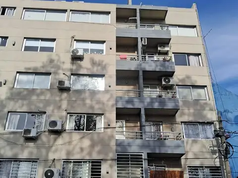 VENTA COCHERA CUBIERTA HAEDO