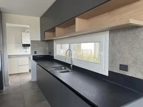 Casa en venta Barrio Costas Puertos del Lago