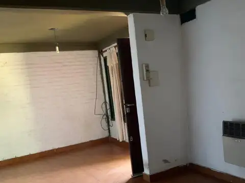 Depto Tipo Casa en Venta con 1 cocheras