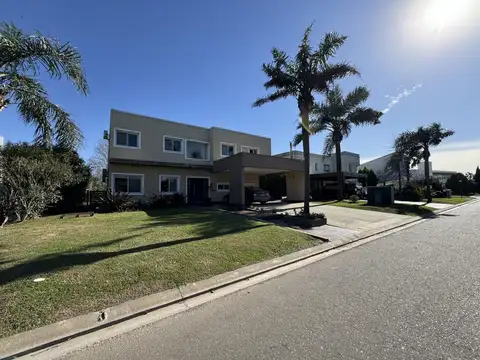 Funes Hills, Cadaques