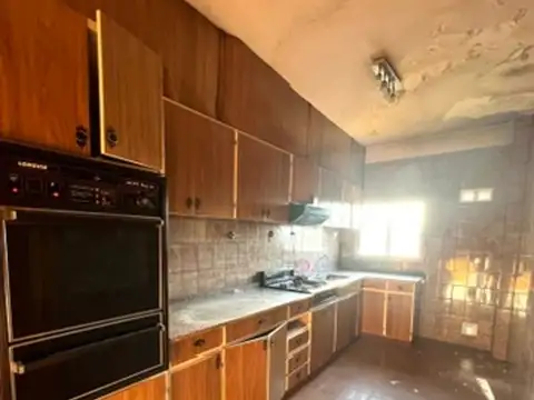 Depto Tipo Casa en Venta en Pompeya, USD 105.000