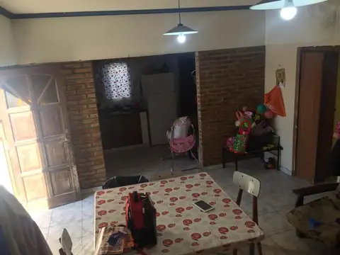 Casa 3 Dormitorios Bº Jardín