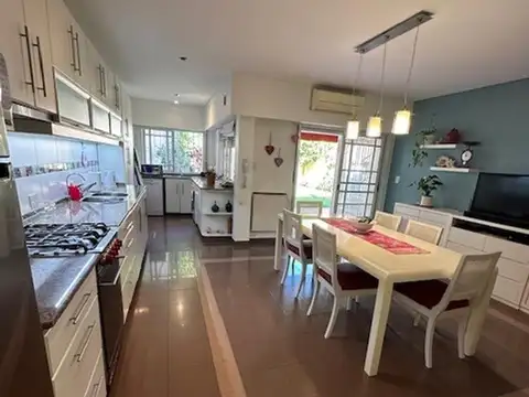 Casa 3 ambientes con 3 baños