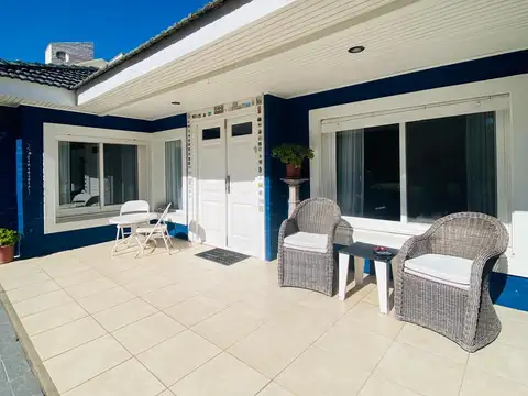 Casa 7 ambientes con 3 baños