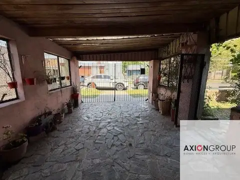 Casa en Venta con 1 cochera