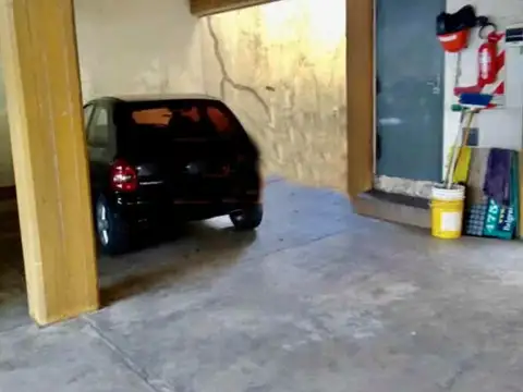 Cochera en venta - 12Mts2 - Caseros