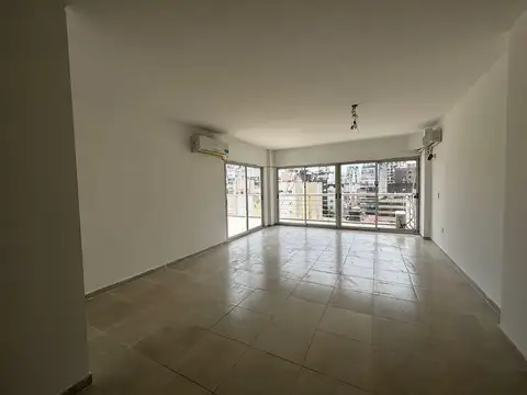 Oficina en Alquiler en Recoleta, $ 750.000