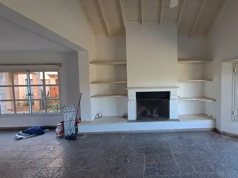 Casa en Venta en Pilar Centro, USD 220.000