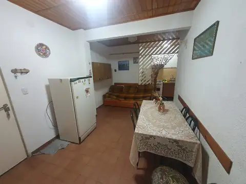 Departamento 2 ambientes sobre avenida! (120453)