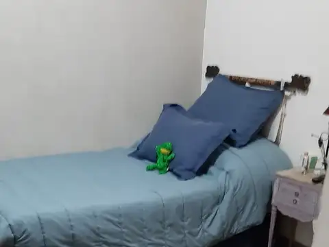 Casa tipo PH de 3 ambientes en Ituzaingó