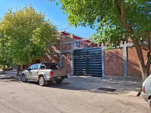 CASA EN VENTA BARRIO RESIDENCIAL- GUAYMALLEN