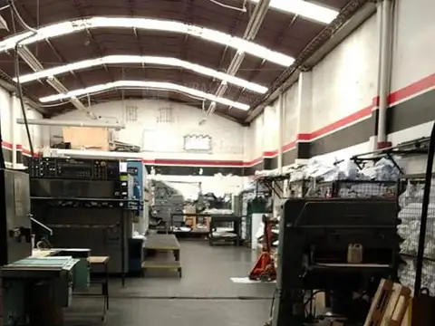 Galpon en Venta en Avellaneda, USD 210.000