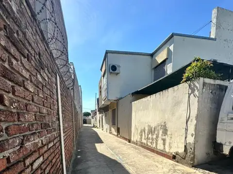 Casa en Venta con 7 cocheras