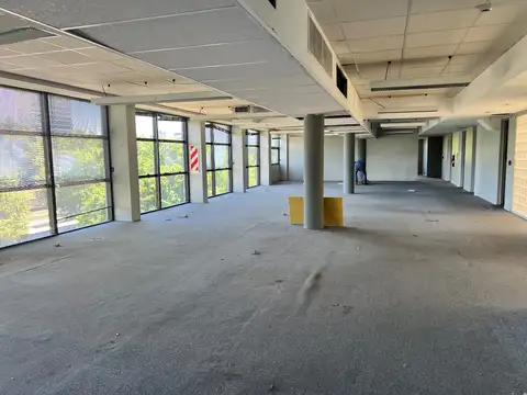 Avenida Alicia Moreau De Justo 1900