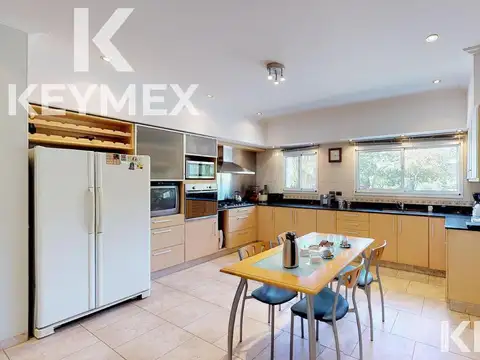 VENTA CASA DE 3 DORMITORIOS EN CAMPOS DE ROCA