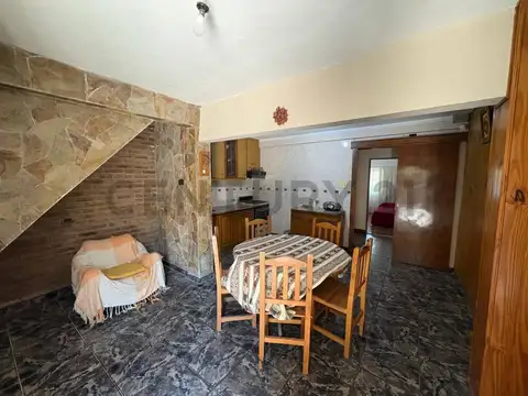 Suipacha 4000, Piso 0