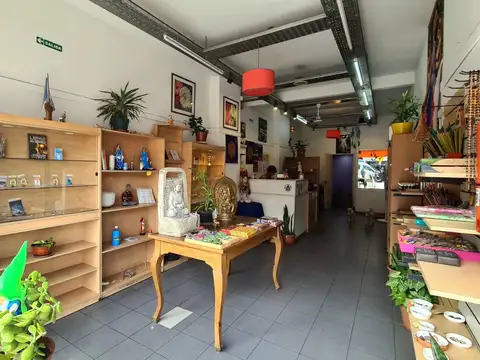 Local en Venta en Cid Campeador, USD 160.000