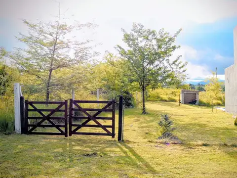 VENTA LOTE EN YACANTO. EXCELENTE VISTA.ESCRITURA