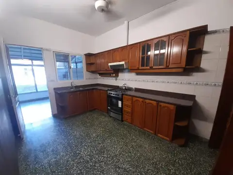 Depto Tipo Casa en Alquiler de 3 ambientes