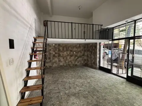 Local en Alquiler 45 años