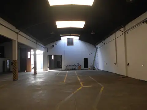 Galpon en Alquiler en San Andres, USD 1