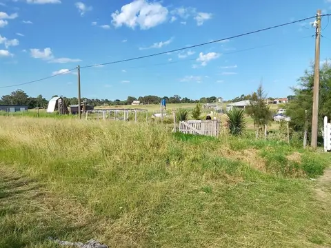 Casa en venta - 3 Dormitorios 1 Baño - Miramar