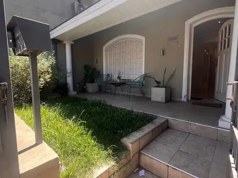 Avenida Coronel Leonardo Rosales 500