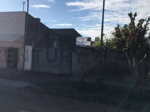 VENTA-Lotes con casa a demoler - Don Bosco Santa Fe