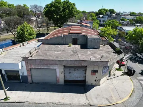 Galpon en Venta en Pompeya, USD 280.000