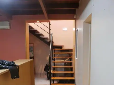 OFICINA DE CATEGORIA EN LAS LOMITAS - 5 DESPACHOS