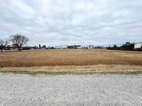 Zona Aeropuerto. El Aybal Club de Campo. Lote 100