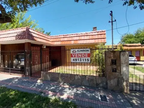 Venta | Casa | 2 Dormitorios | Cochera | Capitán Bermúdez | Barrio Villa del Prado | Apta crédito