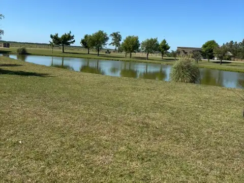 Terreno en Venta en Las Calandrias, $ 32.000