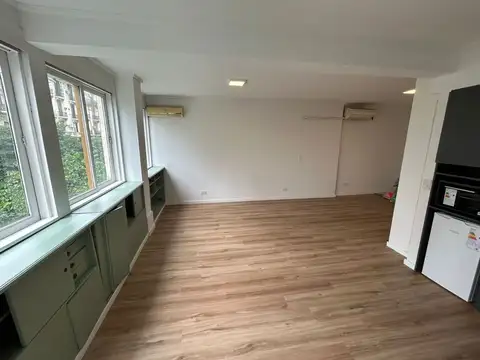 Oficina en Alquiler 51 años